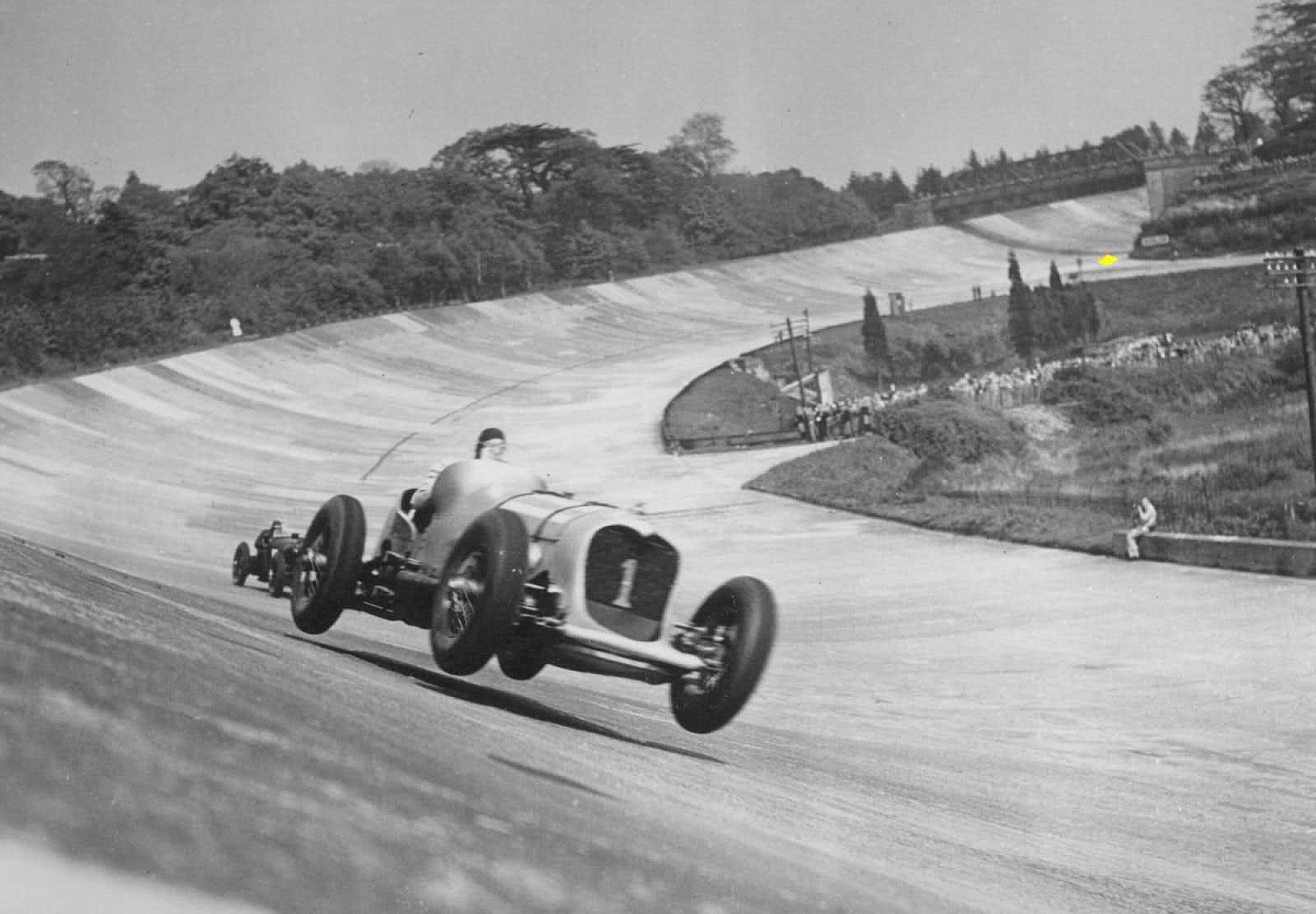 Kent Group | Brooklands Retrojumble and Classic Car Show