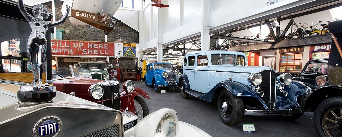 Red Rose Group - Lakeland Motor Museum - Classic Drive & Ride In Day