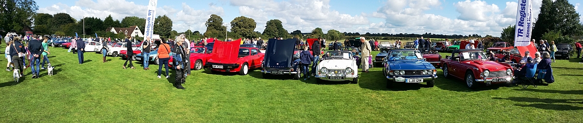 Strong TR Register attendance at Shalbourne Classic Car Show