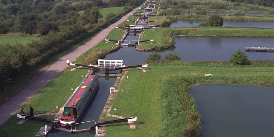 Kennet Valley TR Group hear a talk by Kennet Avon Canal Trust