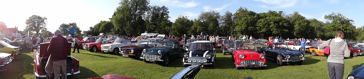 The Wharf Classic Car Meet in Memory of Simon Beresford