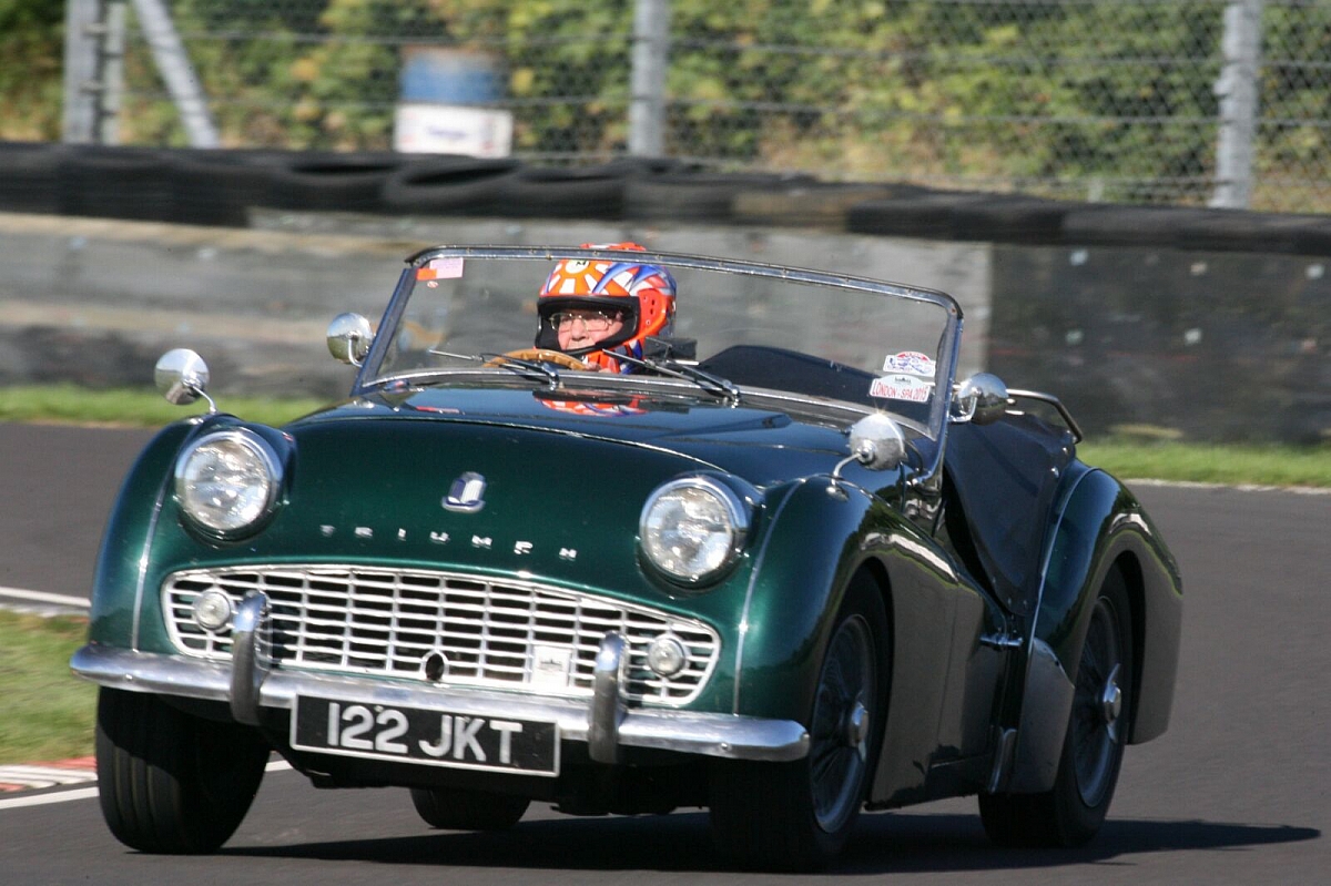 London Group at the TRR Castle Combe Track Day 