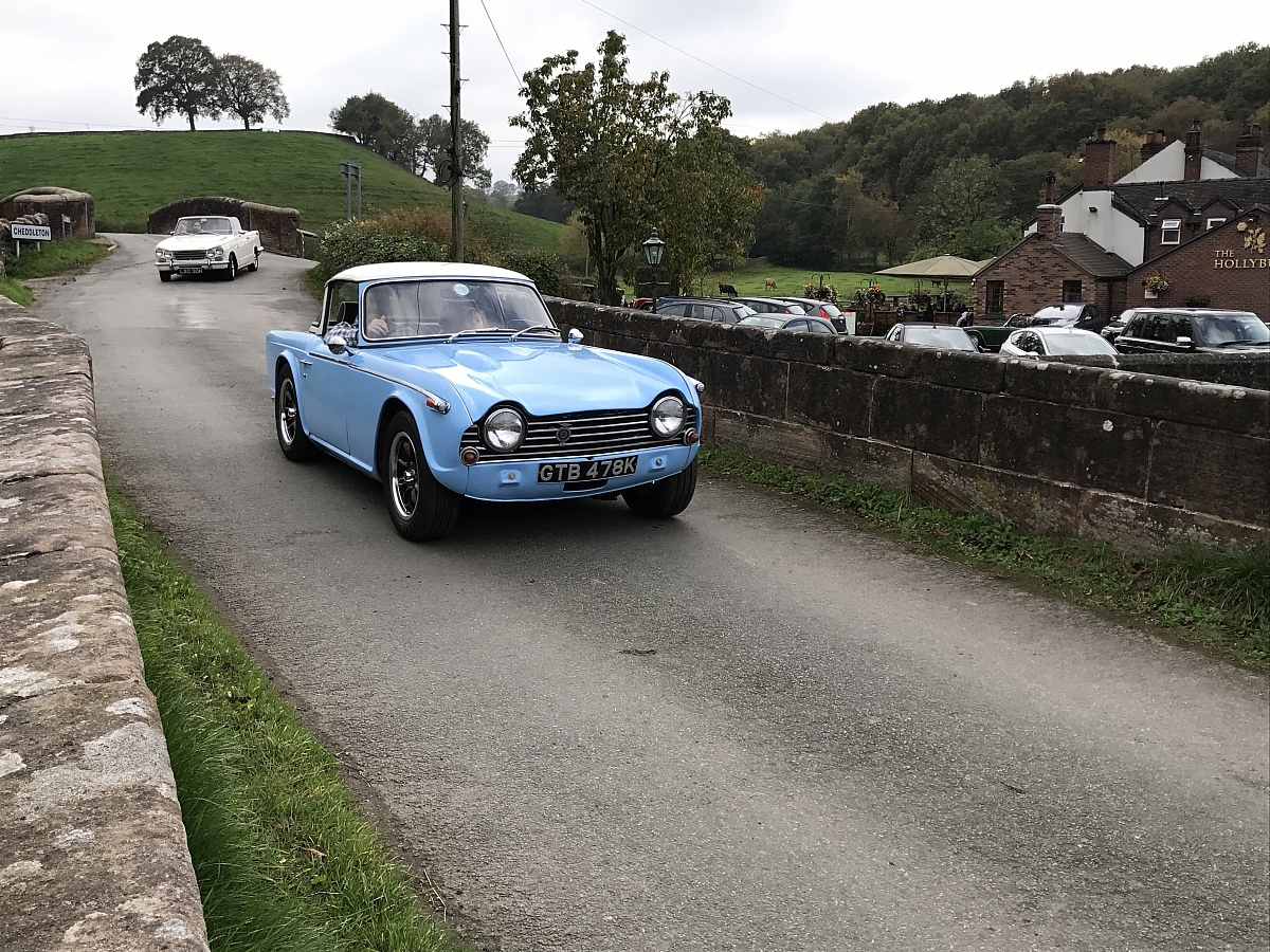 Stoke Group Autumn Run to the Historic Plague Village at Eyam