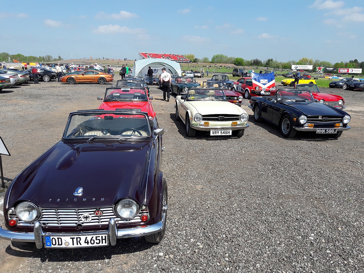 Leicestershire TR Group hosts Register members at Donington Historic Festival
