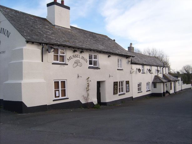 Devon Group - Sunday Lunch - Mussel Inn