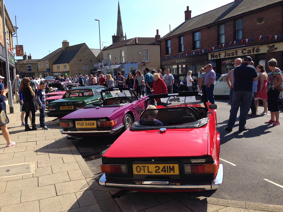 Social Scene Report 309