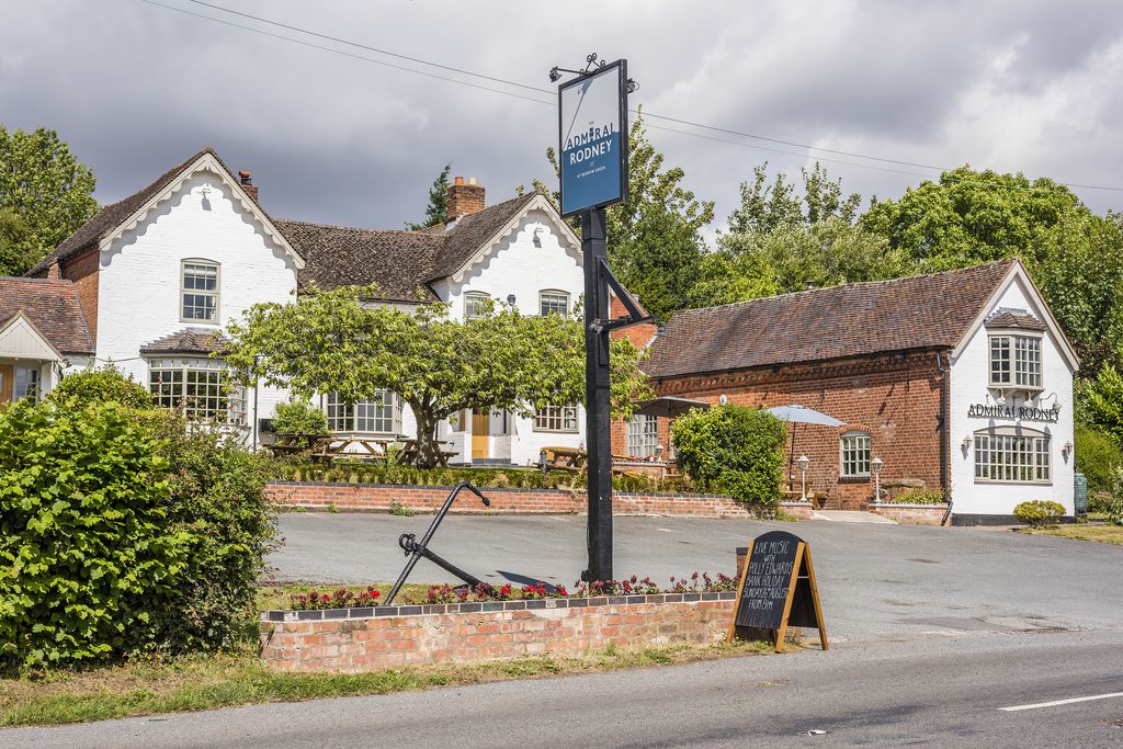 Cotswold Vale - Sunday Lunch (May)