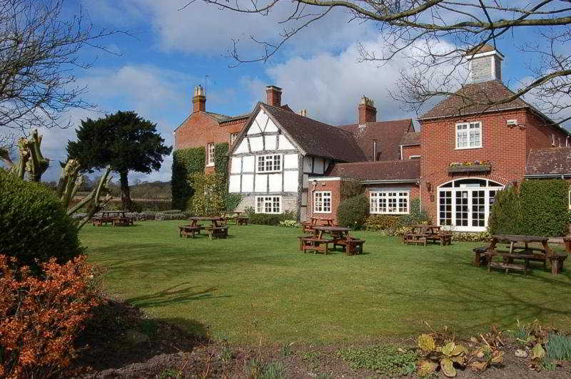 Cotswold Vale - Sunday Lunch (June)