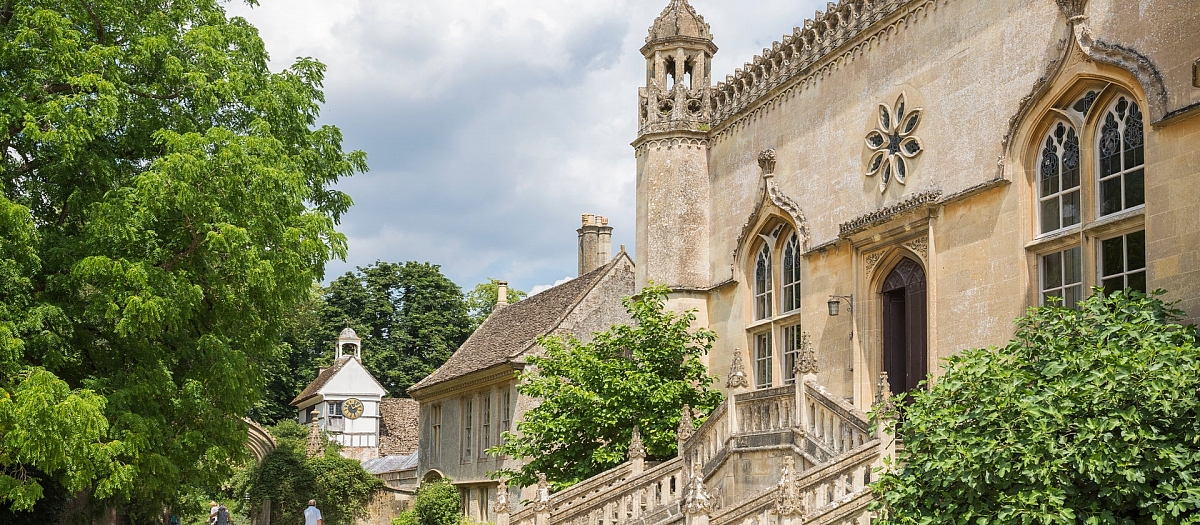 Kennet Valley TR Group - Eat & Drive November is a visit to Lacock Village