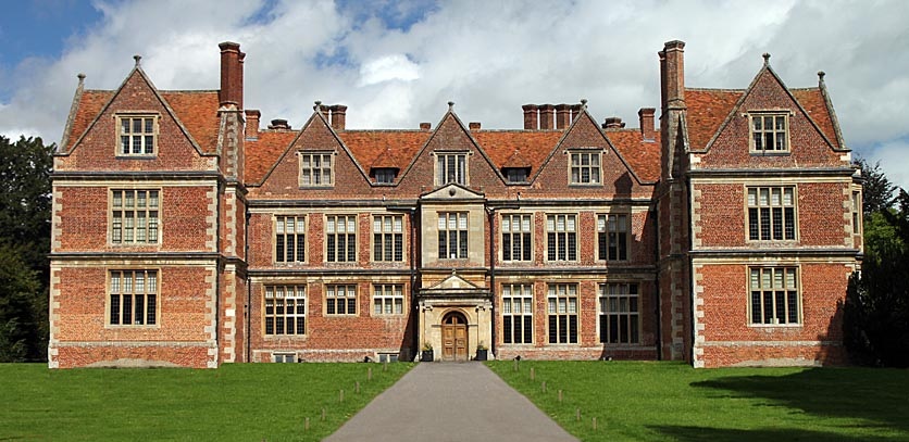 Shaw House offer Picnic Facilities