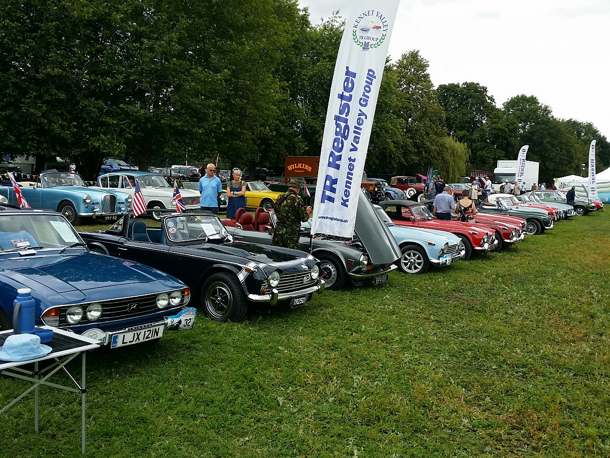 TR Register, Kennet Valley Group; visit to Thames Trad’ Boat Festival.