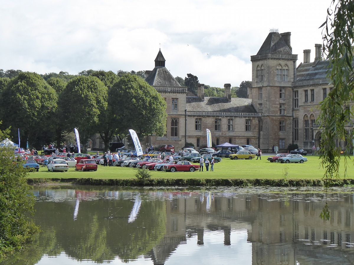 Glavon Group at the Standard Triumph Picnic, Walton Hall, Warwickshire - 19th September 2021