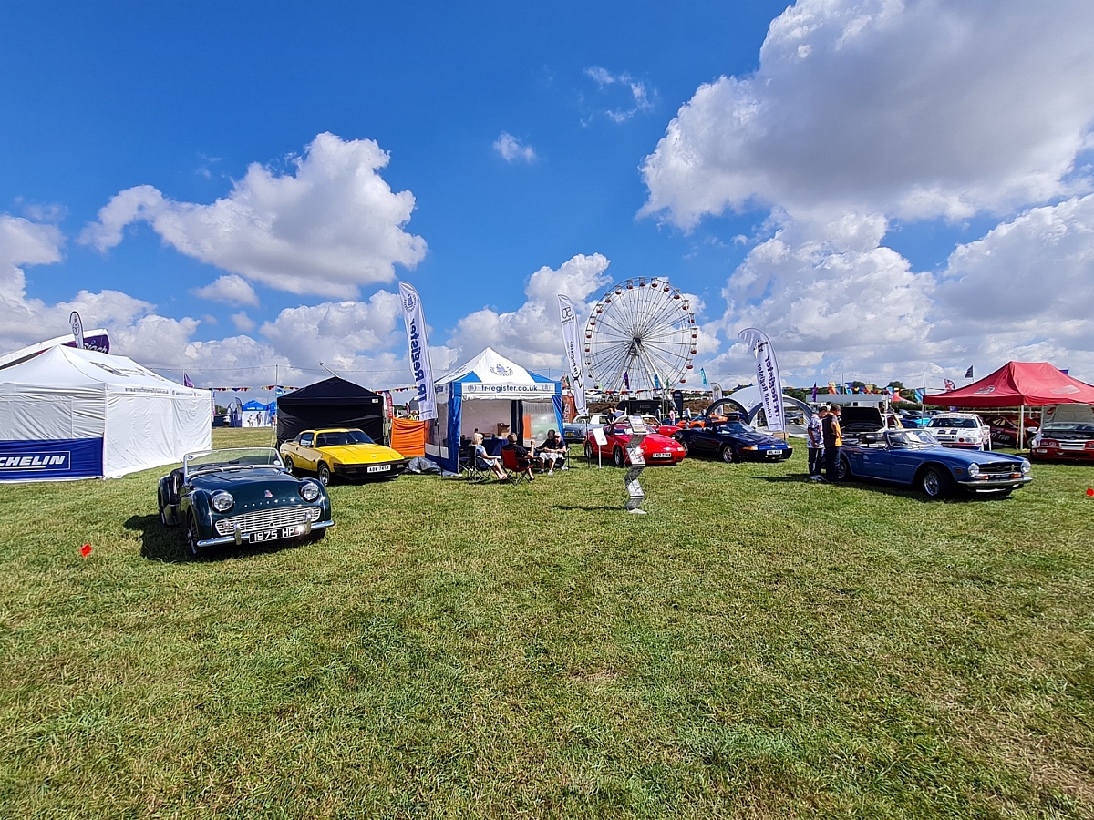 KVG & TR Register enjoy a great weekend at CARFest South
