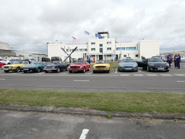 Joint Drive and Breakfast with Jaguar Drivers Club